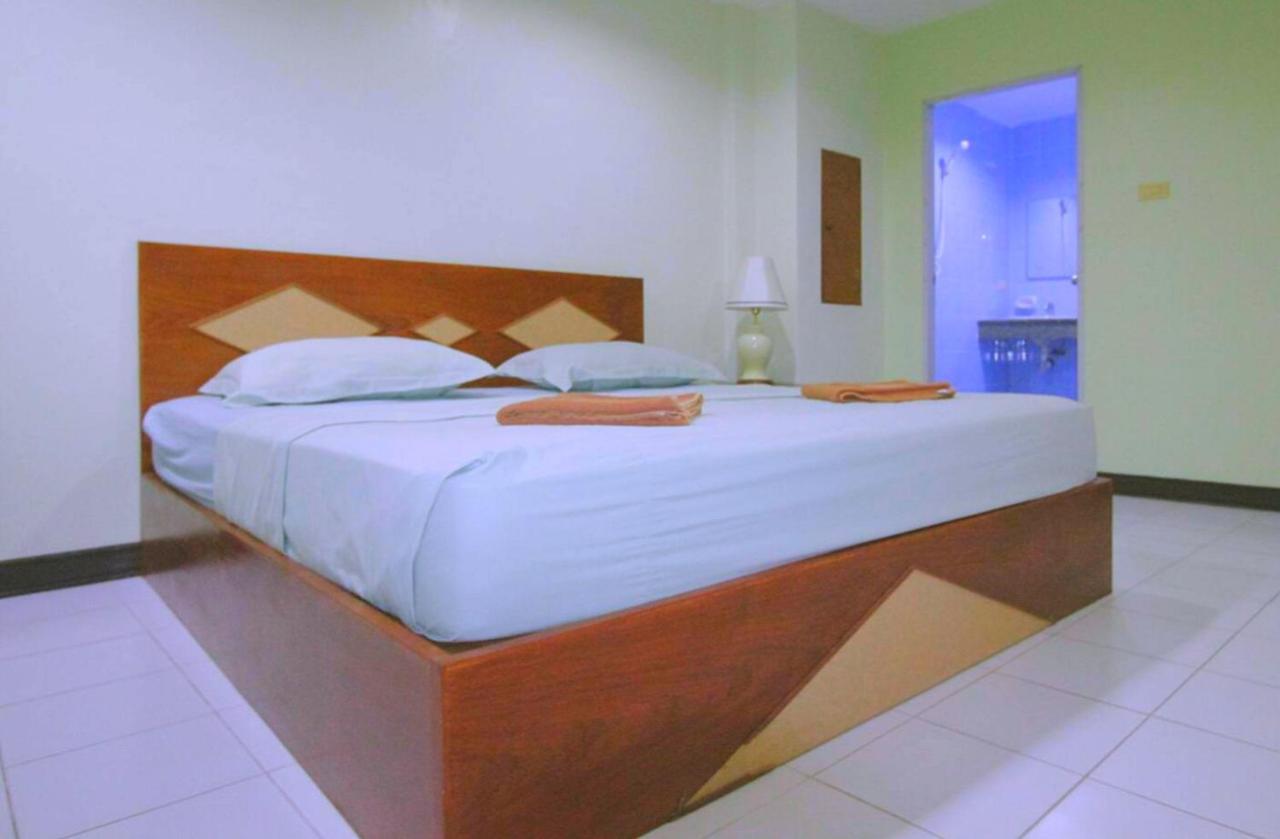 Green Island Guesthouse Karon Esterno foto
